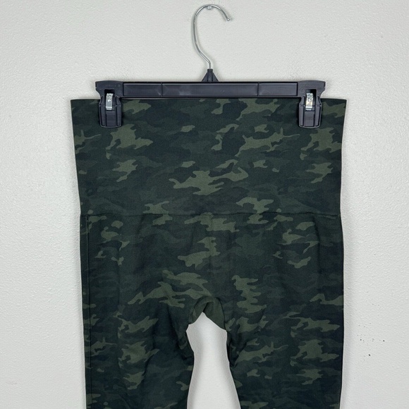 Spanx Look At Me Now Seamless Green Camo Leggings Plus Size 2X Shaping Stretch - Picture 3 of 7